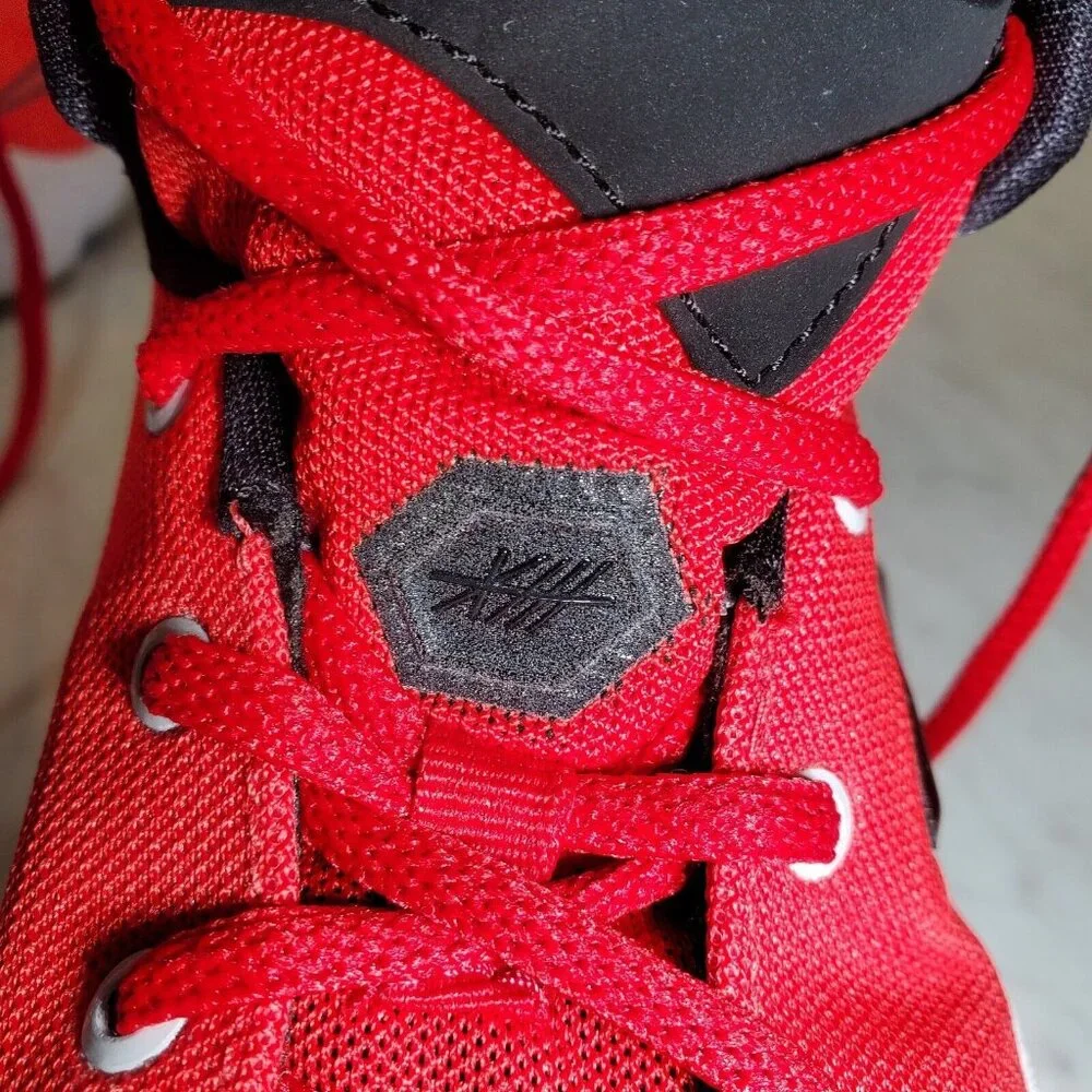 Nike LeBron XIII GS Athletic Shoes 6Y US Red Logo High Top Basketball Sneakers